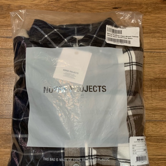 Norse Projects - Men’s Algot Mixed Flannel Check Shirt S / Dark Navy - Picture 4 of 6